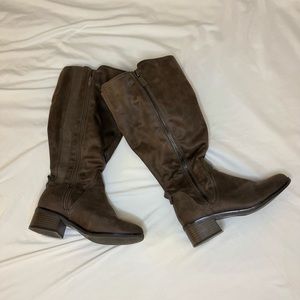 Light Brown Suede Boots women’s size 8